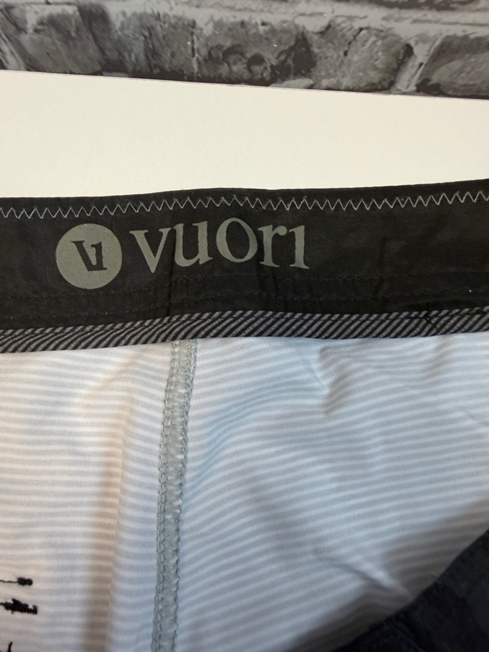 VUORI Men’s Striped Boardshorts - Picture 7 of 13